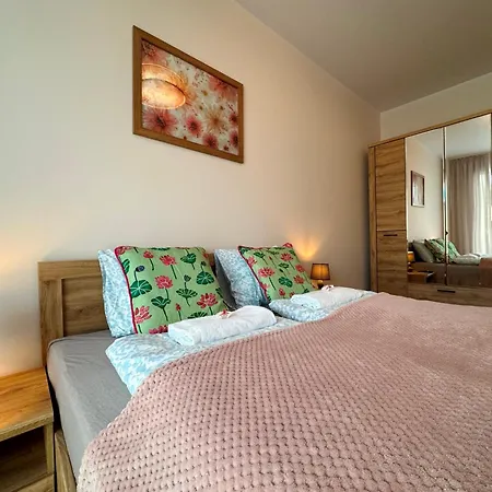 Lejlighed Premium - Magnolia - Self Check-in - Parking *